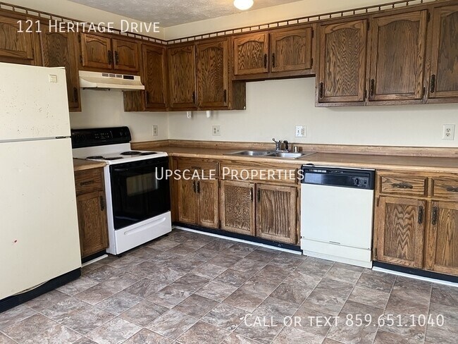 Foto del edificio - 121 Heritage Dr