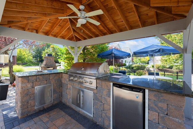 04 - HeatherGate at Oxford Valley 55+ Active Adult Apartment Homes