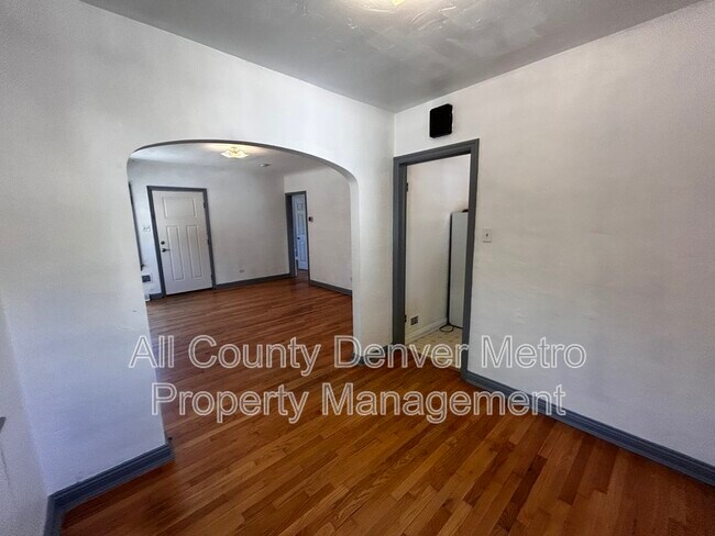 Foto del edificio - 2111 S Emerson St