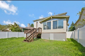 Building Photo - 2937 Riverbend Dr