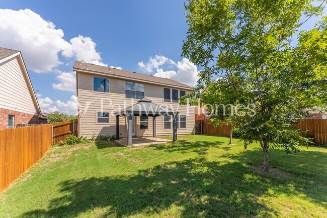 Building Photo - 212 Hereford Dr