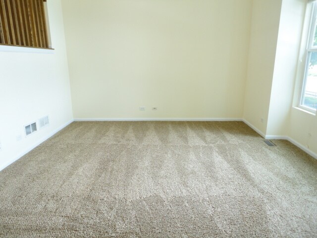 Foto del edificio - 490 Grosvenor Ln