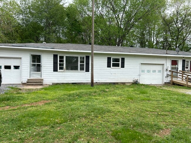 Building Photo - 34 S Lincoln Rd