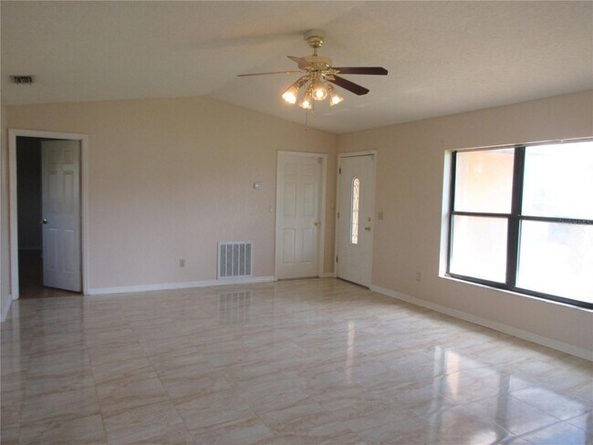 Foto del edificio - 14184 SW 33rd Court Rd