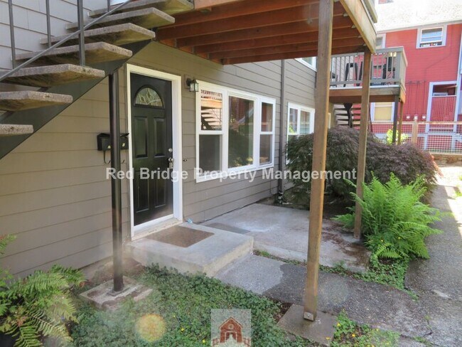 Photo - 131 SE 22nd Ave Apartment