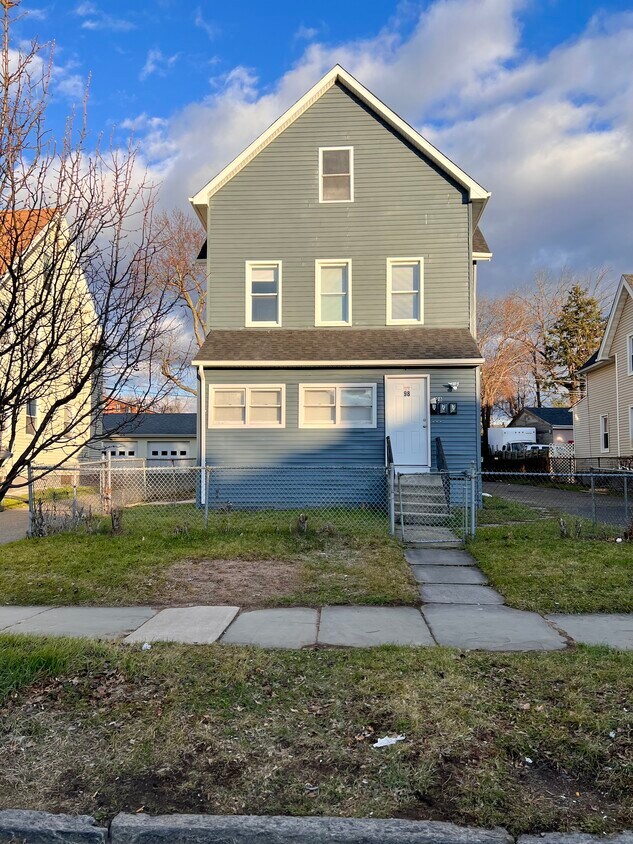 Primary Photo - 98 Franklin Ave