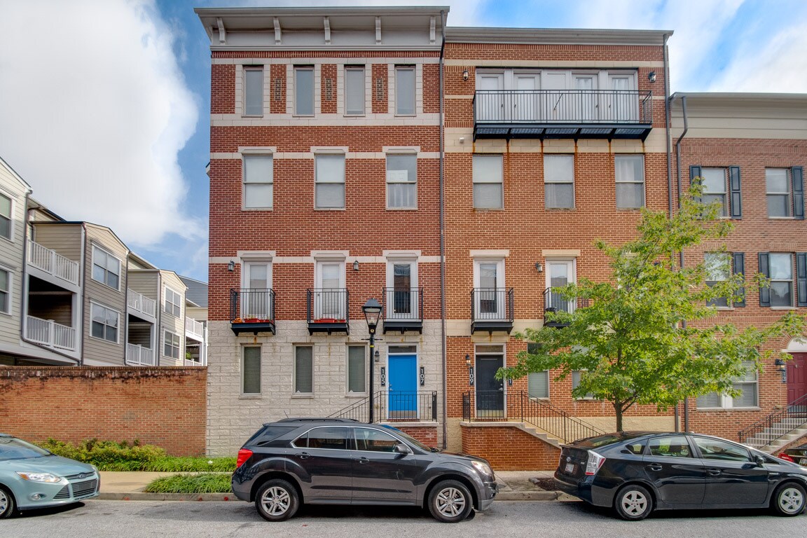 Front of Townhouse/Condo on corner of E. Lombard & Behind President St - 107 Albemarle St
