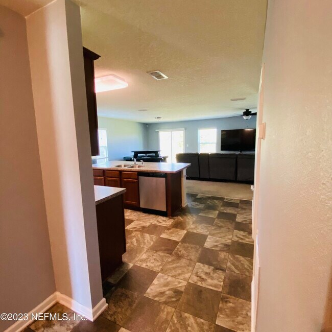 Building Photo - 2078 Tyson Lake Dr