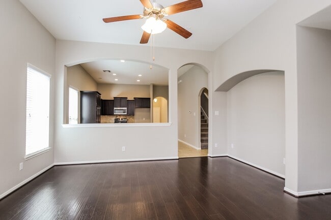 Foto del edificio - 13346 Davenport Hills Ln