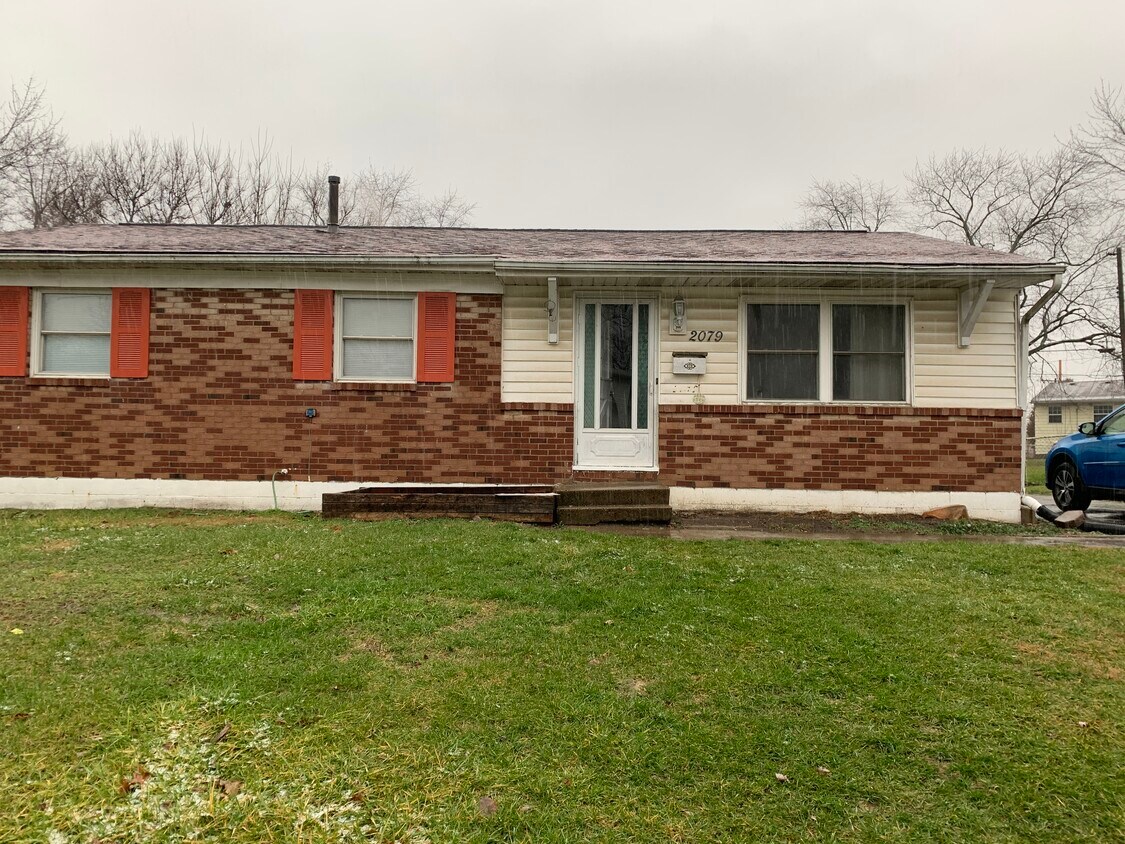 2079 Rochelle Pl, Columbus, OH 43232 House Rental in Columbus, OH
