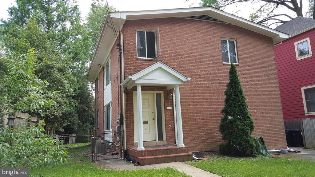 Primary Photo - 1034 17th St S