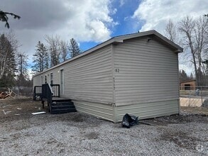 Building Photo - 111 S Cedar Dr