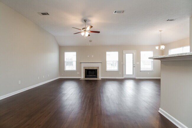 Building Photo - 1413 Micheles Way