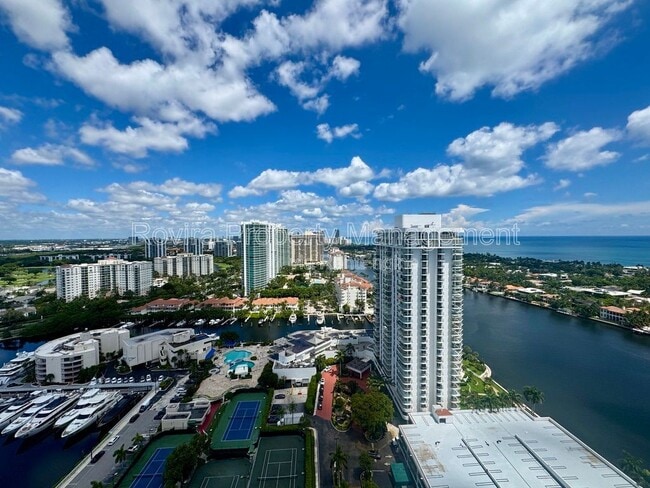 Building Photo - 19667 Turnberry Way