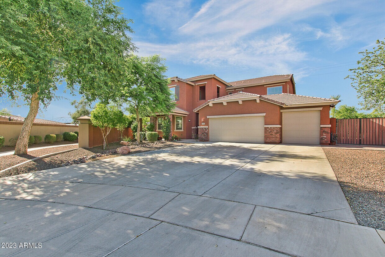 8782 W Peppertree Ln, Glendale, AZ 85305 - House Rental in Glendale, AZ