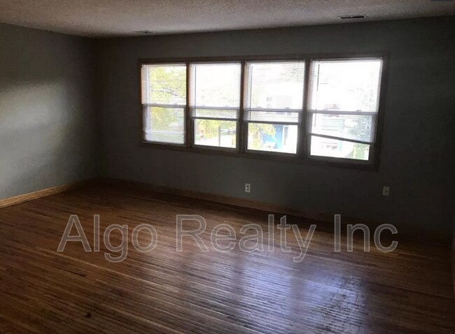 Foto del edificio - 2419 Plymouth Ave N