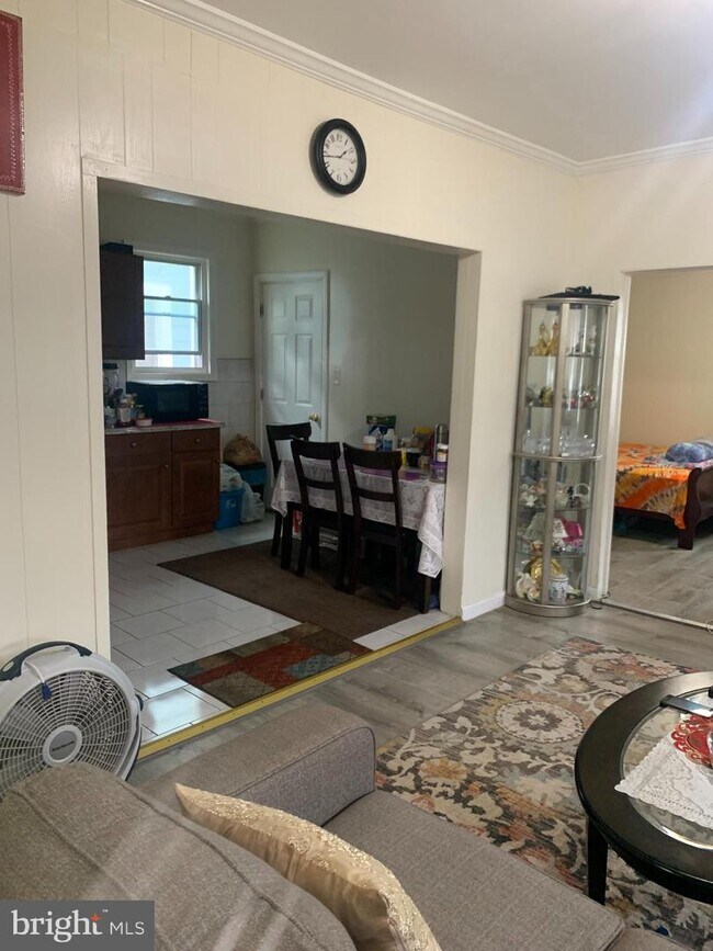 1977 Greenwood Ave, Hamilton Township, NJ 08609 House Rental in
