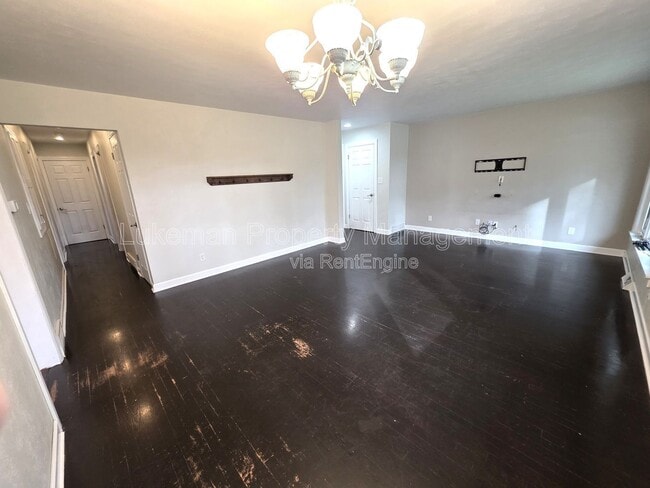 Building Photo - 140 Parkridge Dr