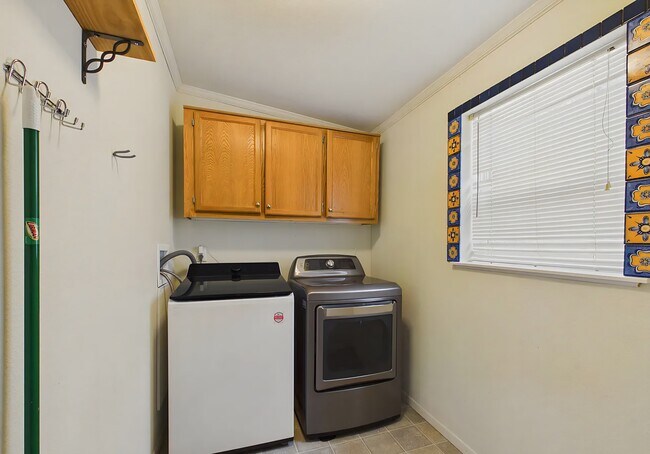 Foto del edificio - 111 Honeydew Ln