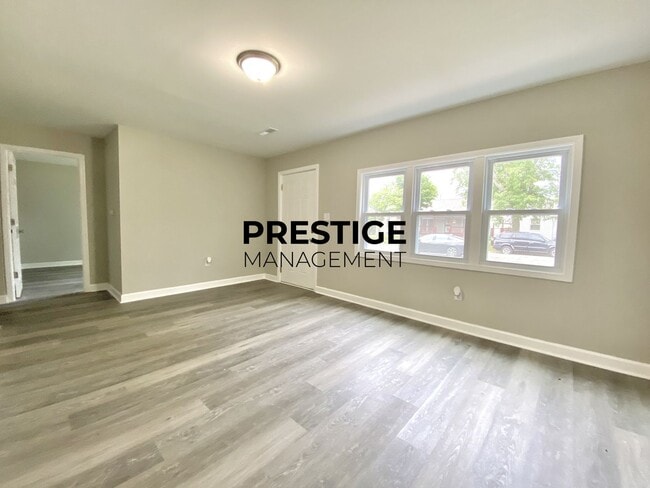 Building Photo - Updated 2 Bedroom Home in Gary