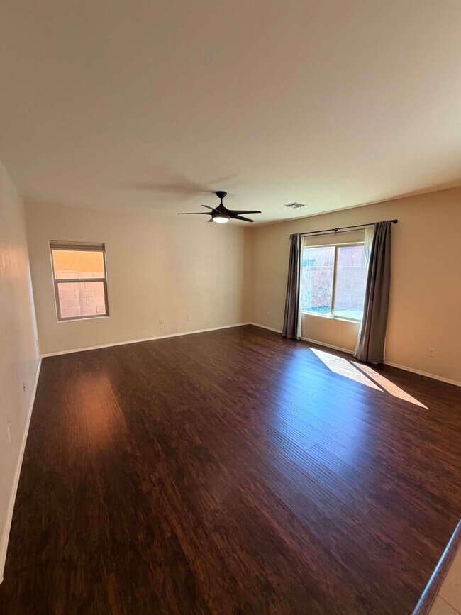 Foto del edificio - 8796 N Norway Spruce Rd