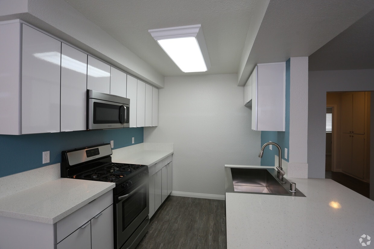 Primary Photo - The 5800 Apartment Homes