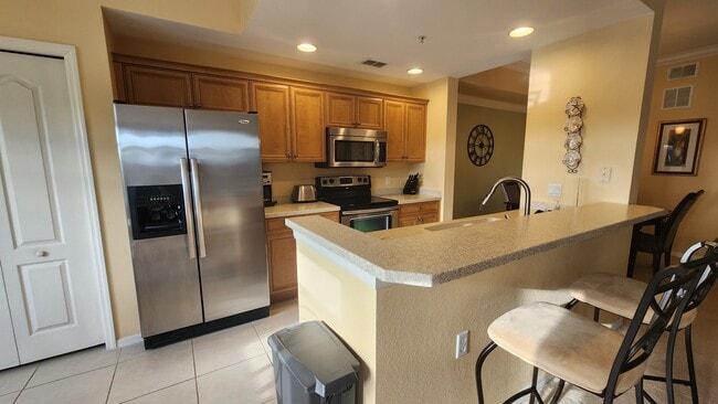 Building Photo - 8270 Pathfinder Loop