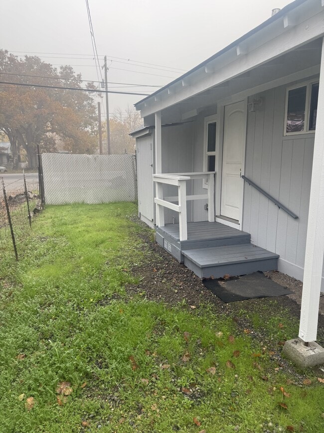 Building Photo - 6117 Table Rock Rd