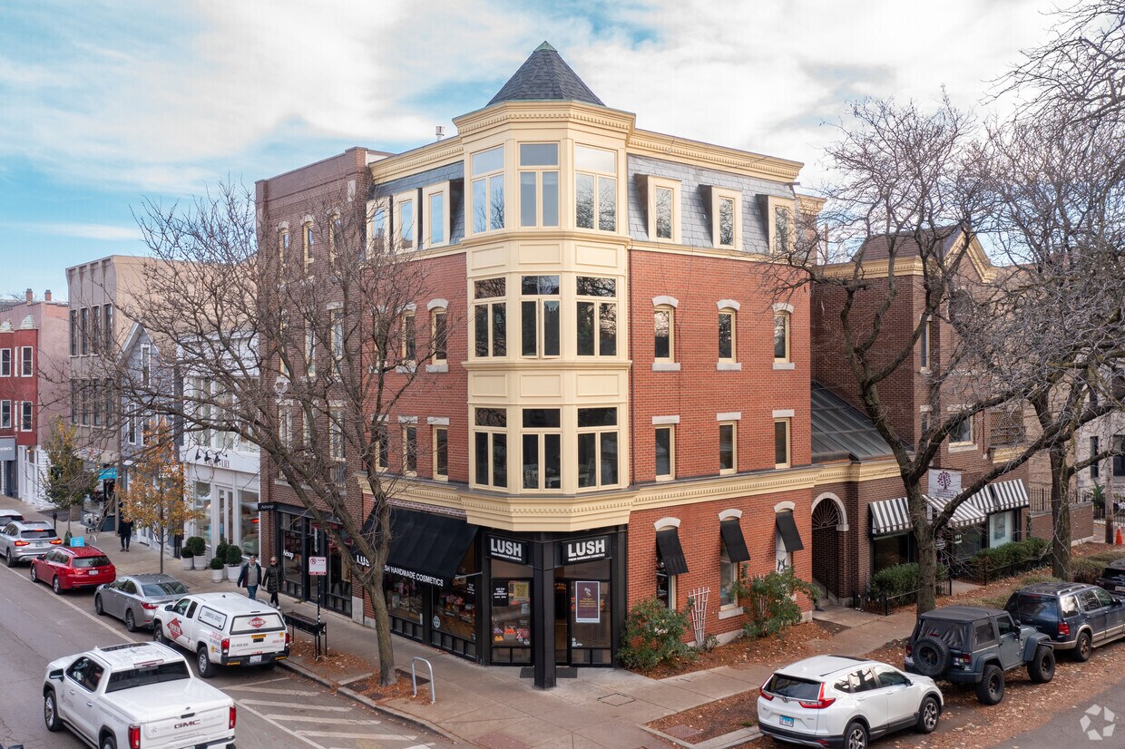 Foto principal - 859 W Armitage Ave