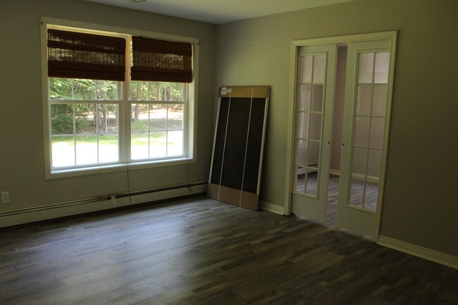 Building Photo - 64 Smithwood Dr