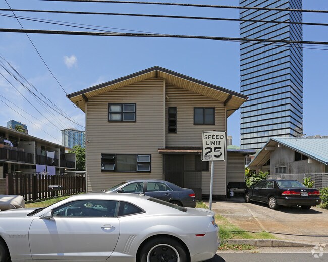 Foto del edificio - 1741 Fern St