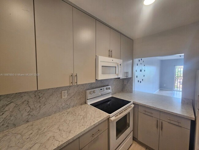 Foto del edificio - 10851 SW 2nd St