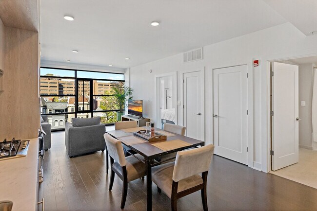 Foto del edificio - 620 T St NW