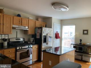 Foto del edificio - 7719 Markham Grant Ln