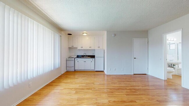 Foto del edificio - 1311 Venice Blvd.