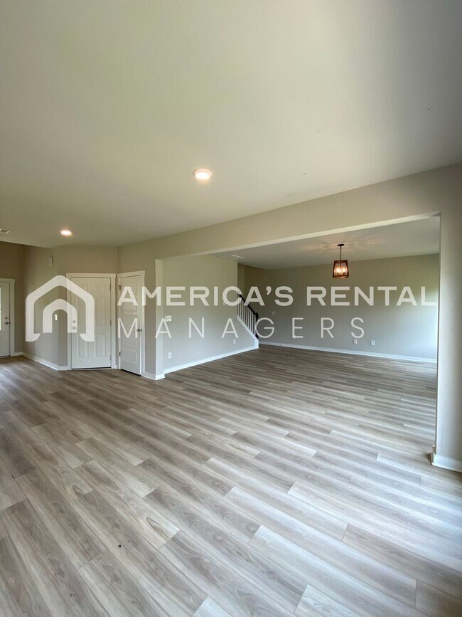 Foto del edificio - DEPOSIT PENDING! Available Home for Rent i...
