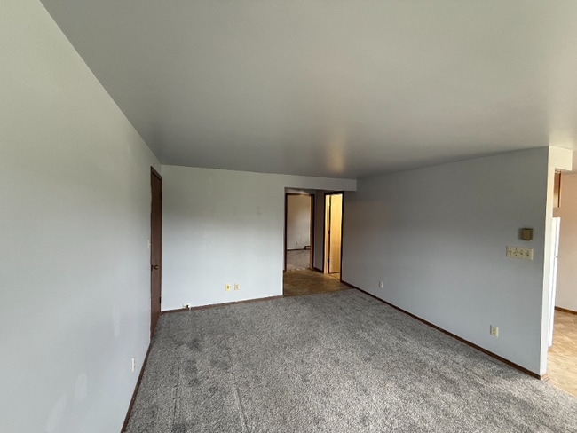 Building Photo - 3311 Main Ave