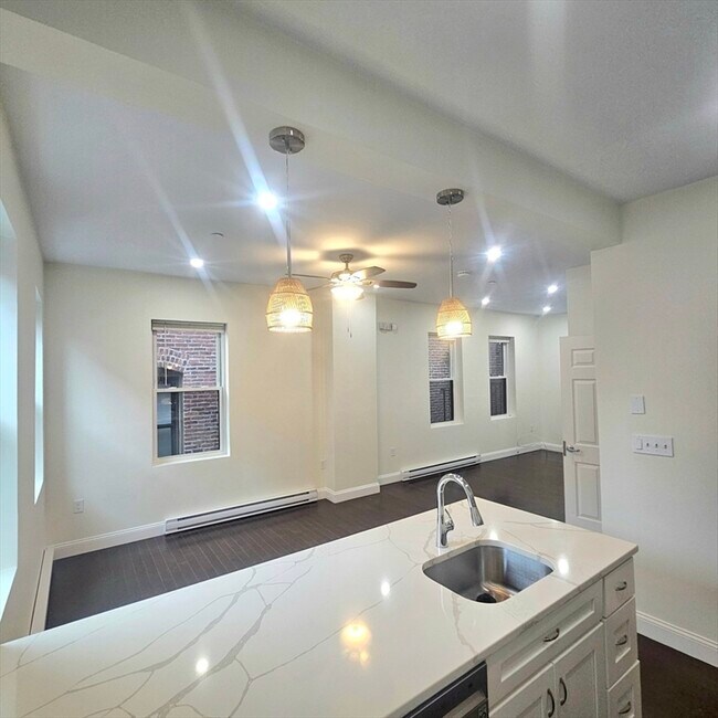 Foto del edificio - 49 Charter St