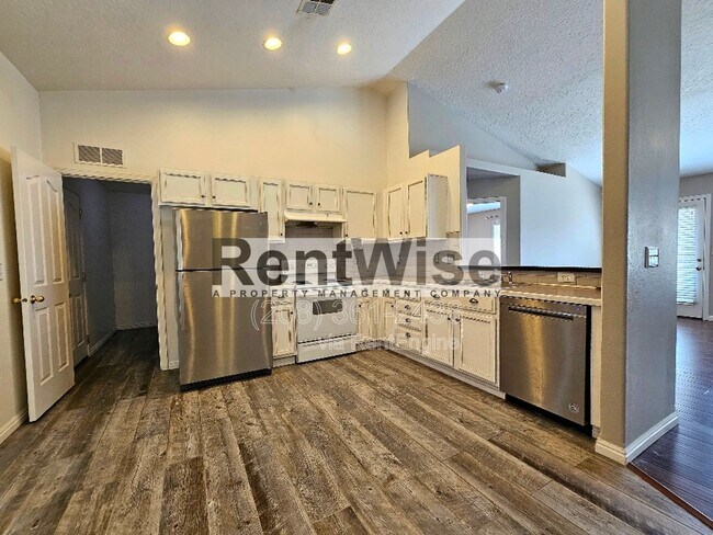 Foto del edificio - 13307 W Satinleaf Dr