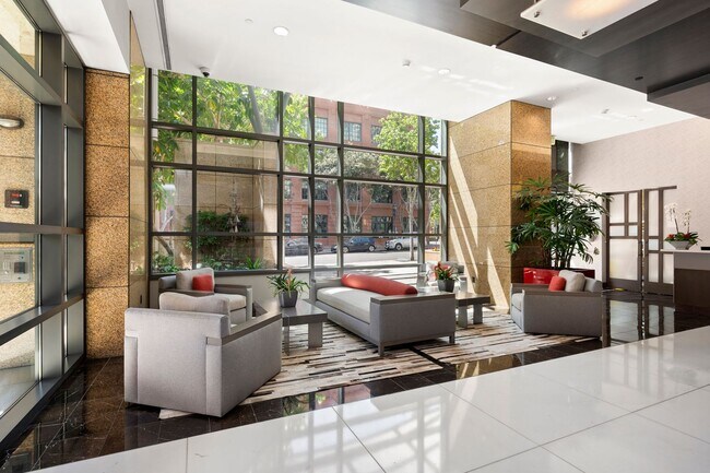 Building Photo - Elegant Marina District 1 Bedroom at Pinna...