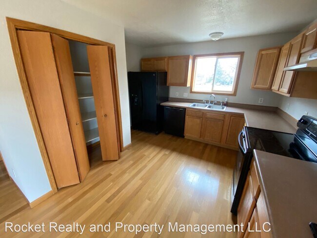 Foto del edificio - 4 br, 1 bath House - 1115 S Academy St