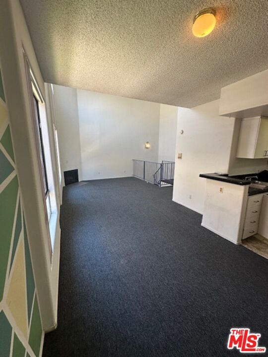 Foto del edificio - 1242 S Holt Ave
