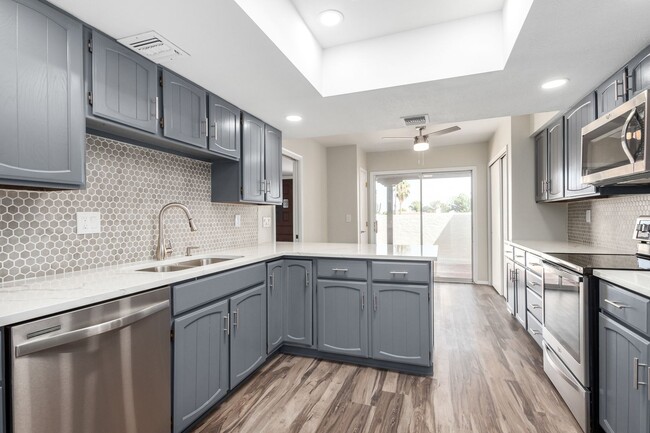 Building Photo - Green Valley- 3 bedroom/ 2 bathroom in 55+...