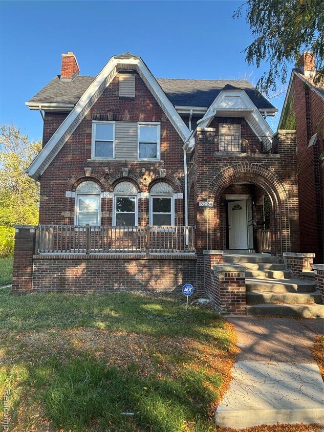 Primary Photo - 3224 Webb St