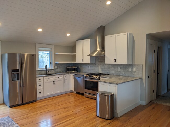 Foto del edificio - 3131 Endicott Dr