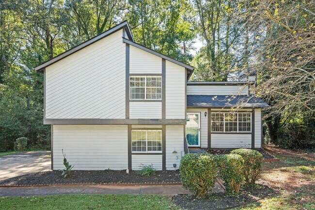 Building Photo - 3457 Newberry Downs Ln