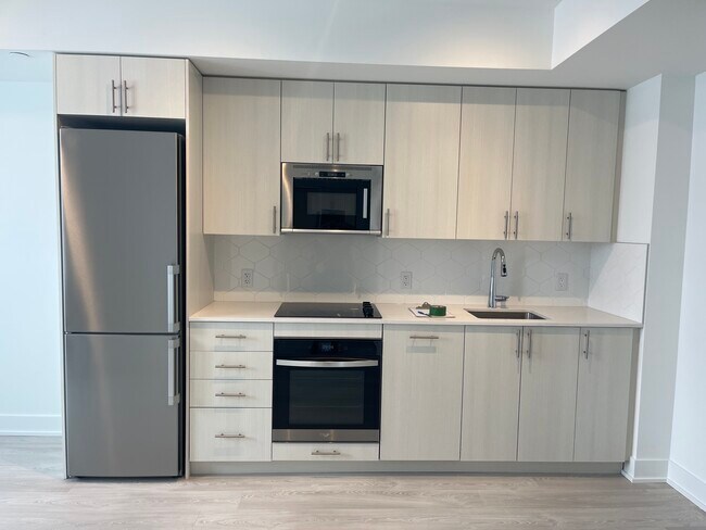 Photo du bâtiment - 2545 Simcoe St N