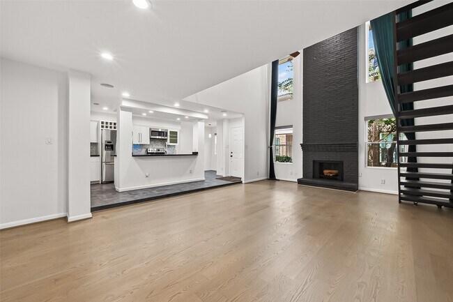 Foto del edificio - 5524 Beverly Hill St