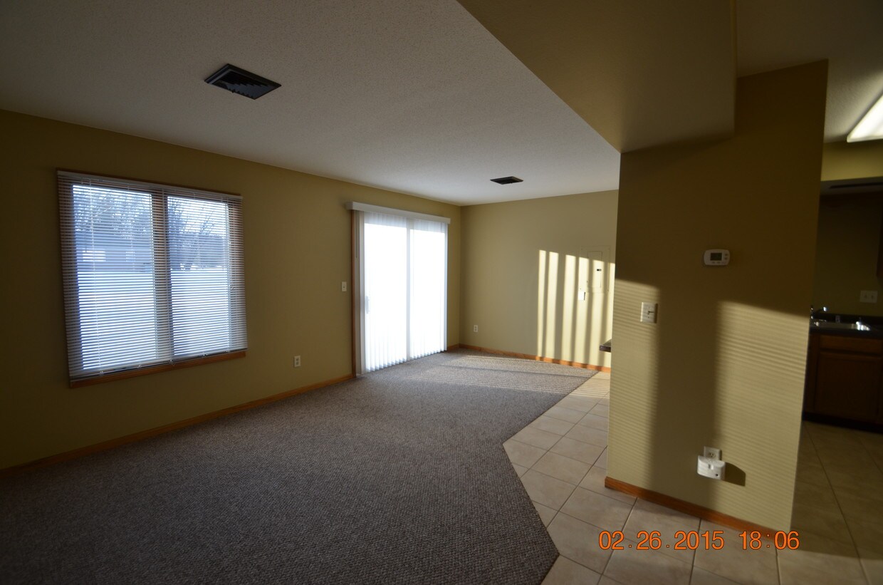 594 Braund St, Onalaska, WI 54650 Townhome Rentals in Onalaska WI