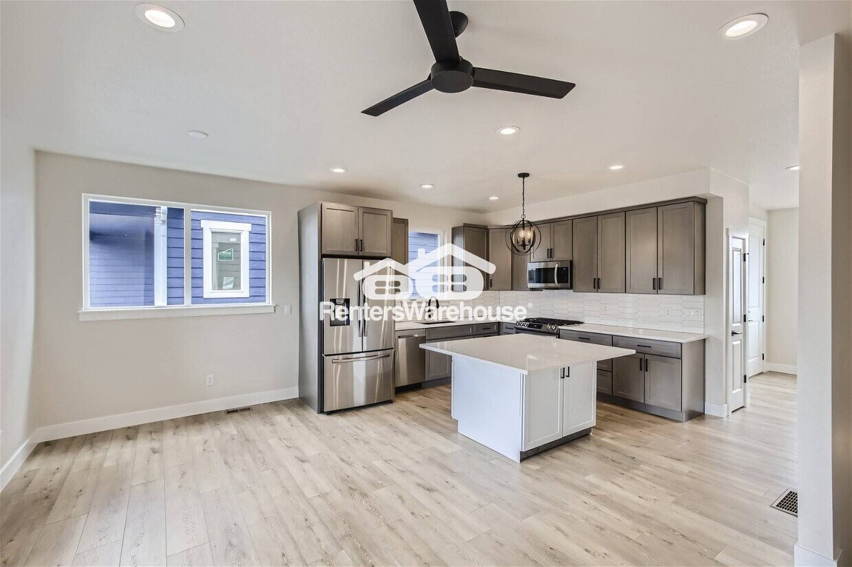 Foto principal - 1351 Baker St
